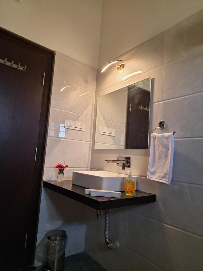 Keen Leopard Homestay Jawai Bandh Esterno foto