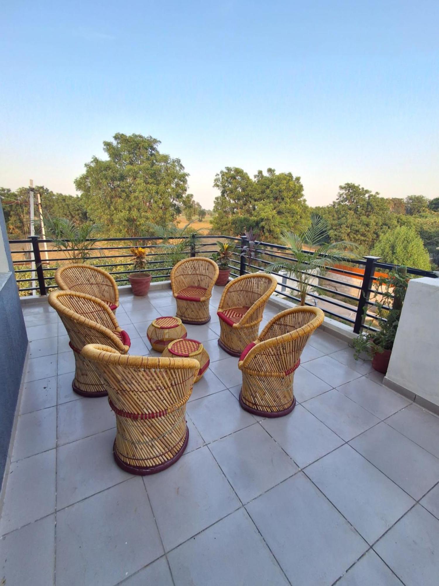 Keen Leopard Homestay Jawai Bandh Esterno foto
